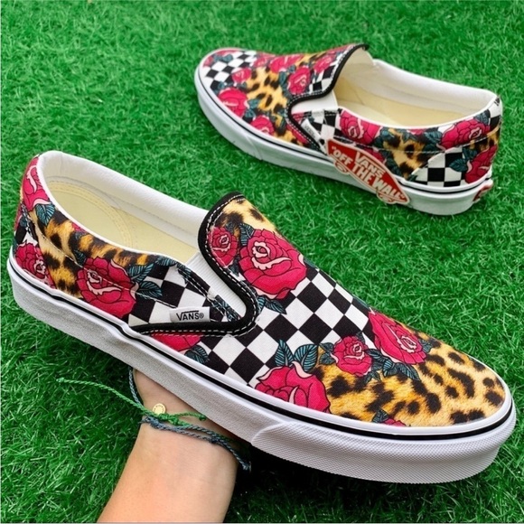 Vans Classic Slip On Rose Animal Checkerboard - Picture 1 of 6